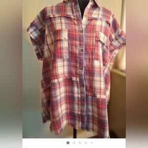 Easel Women's Sise S Red and Blue Plaid Women's Button Down Shirt  Blouse